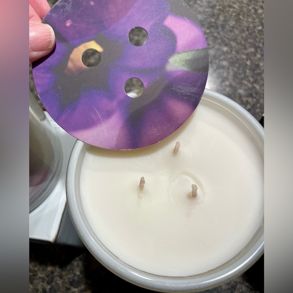 😴 AVON CANDLES Retired RARE Limited Edition 3 Varieties Coconut~ Waffle ~ Violet